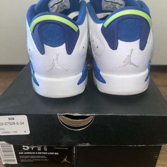 AIR JORDAN 6 RETRO LOW GHOST GREEN - SIZE 5.5Y - Picture 4 of 10